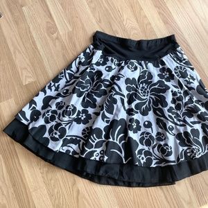 6 Degrees Black and Silver! sz M